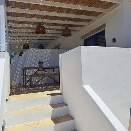 Alinthea 1, Leros Apartmán