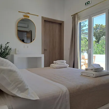 Alinthea 1, Leros
